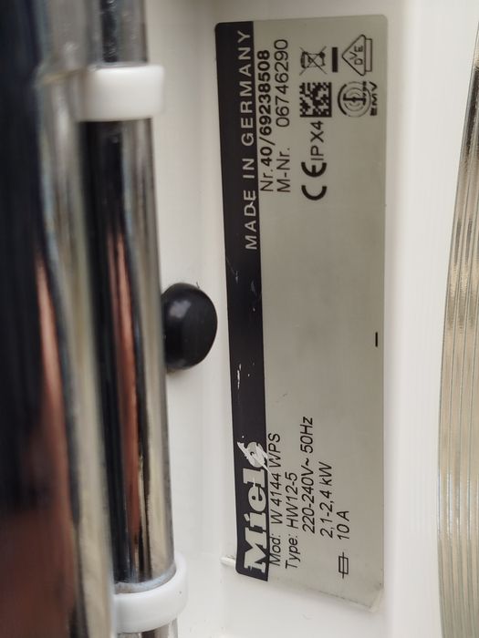 Пралка Miele А+ Softronik W4144