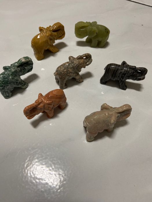 7 elefantes decorativos