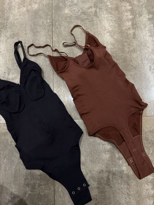Бодіки в стилі skimd з утяжкою чорний і коричневий