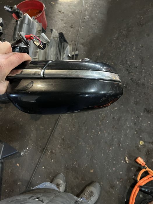 Chevrolet bolt ev 22-23 рік дзеркало праве