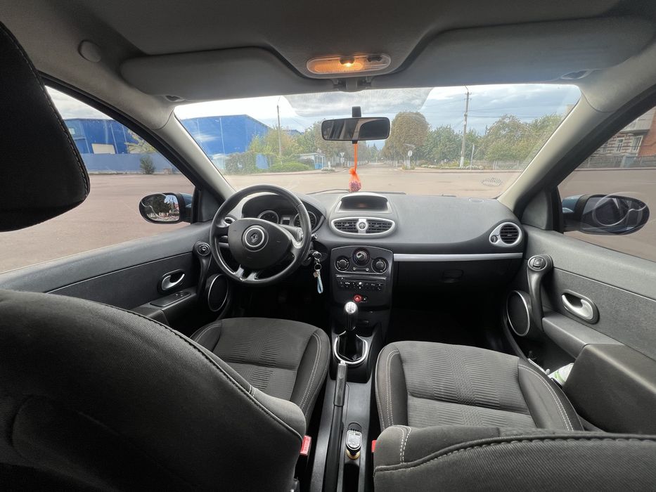 Renault Clio (2010).