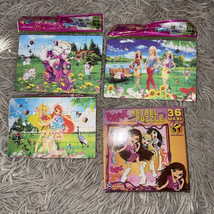 Розмальовки расскраски барби микки маус winx кошечка мари bratz