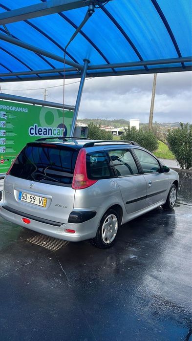 Peugeot a venda 206