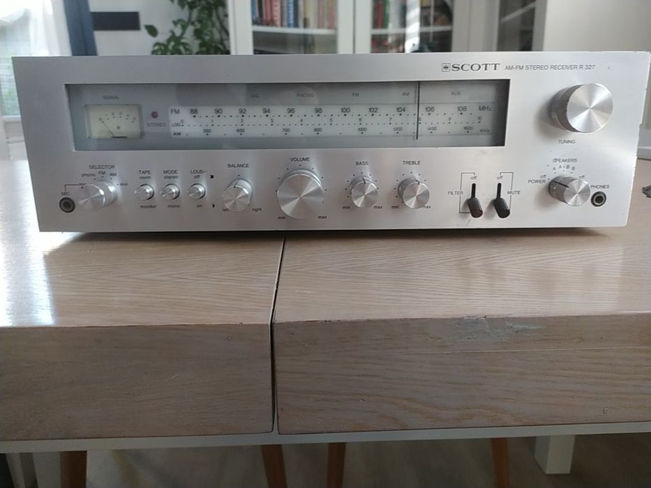 Amplituner stereo Scott R‑327 vintage, sprawny