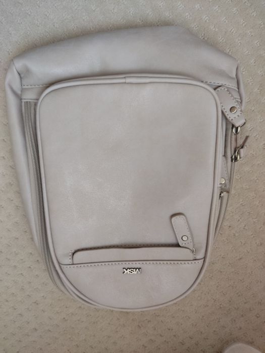 Mochilas várias novas