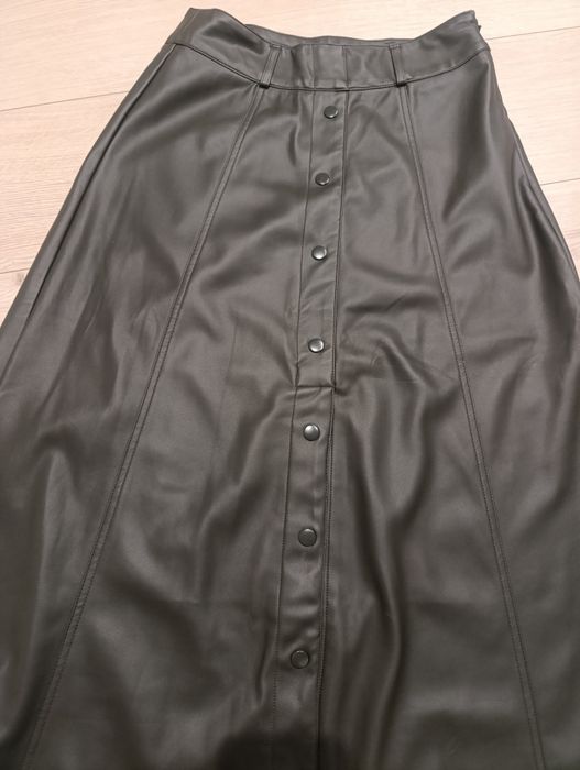 Sprzedam spódnicę z eko skóry Reserved