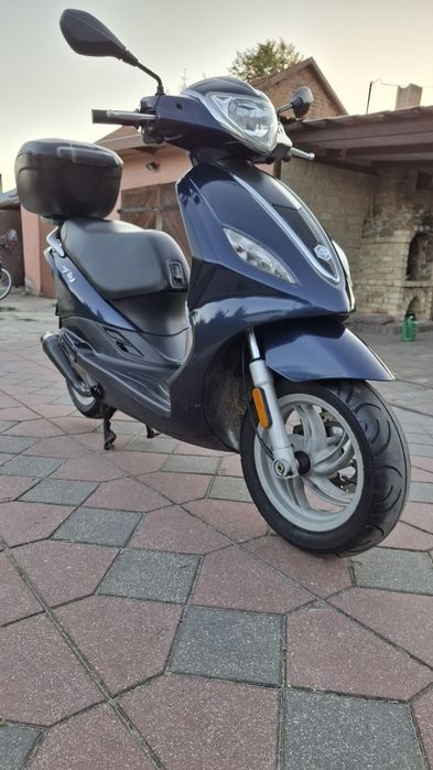 Piaggio  Fly  50