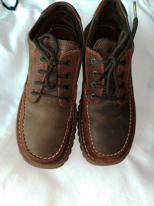 чоловічі туфлі бренду Camel Active,