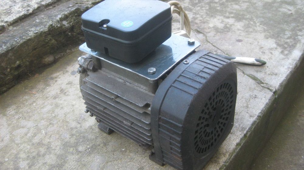 silnik 1-fa230V  1,5kW