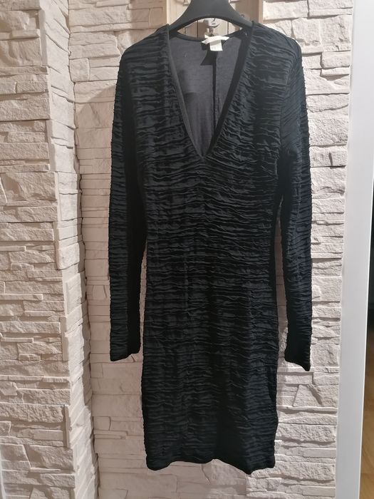 Sukienka H&M mała czarna z długim rękawem