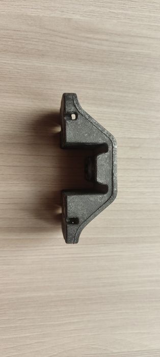 Кронштейн кріплення АКБ верхній Tesla model 3