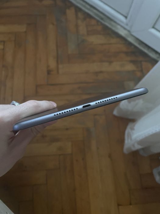 iPad 5 mini 64gb идеальное состояние