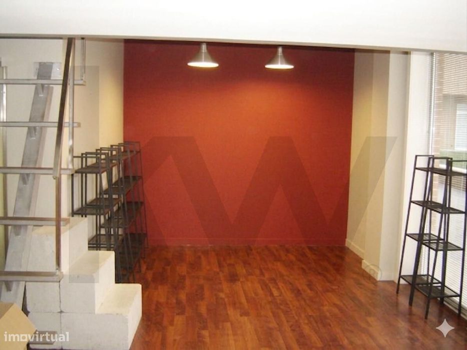 Loja comercial  em zona Central de Matosinhos Sul