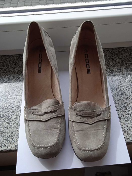 Szare buty damskie rozmiar 39