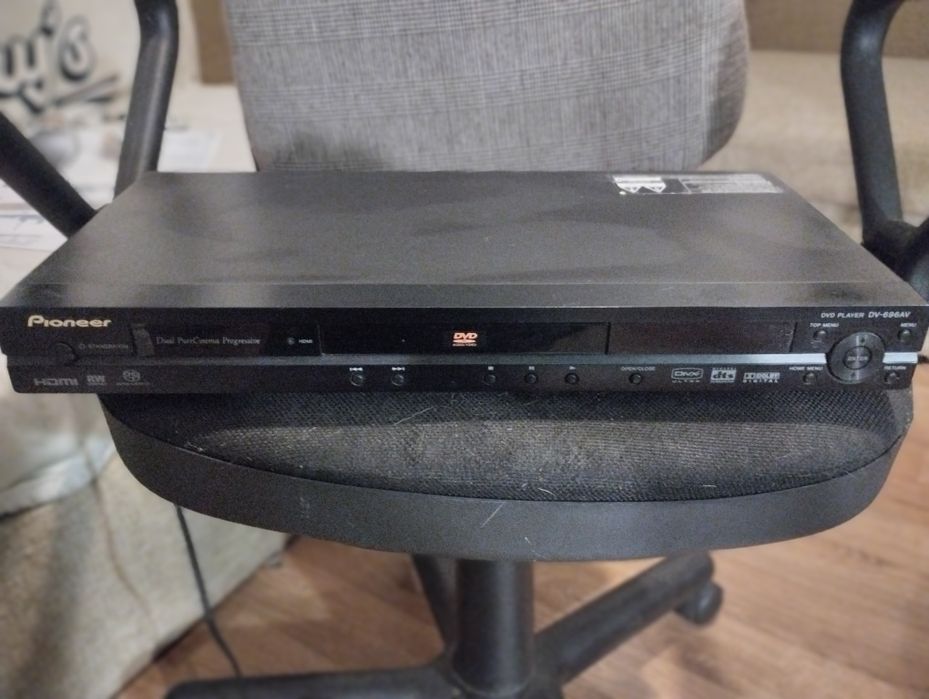 Pioneer DVD 696 AV