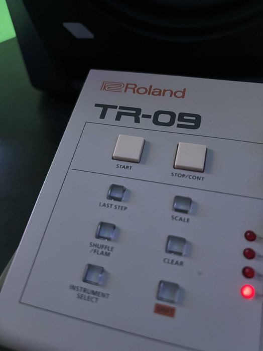 Roland Boutique TR-09
