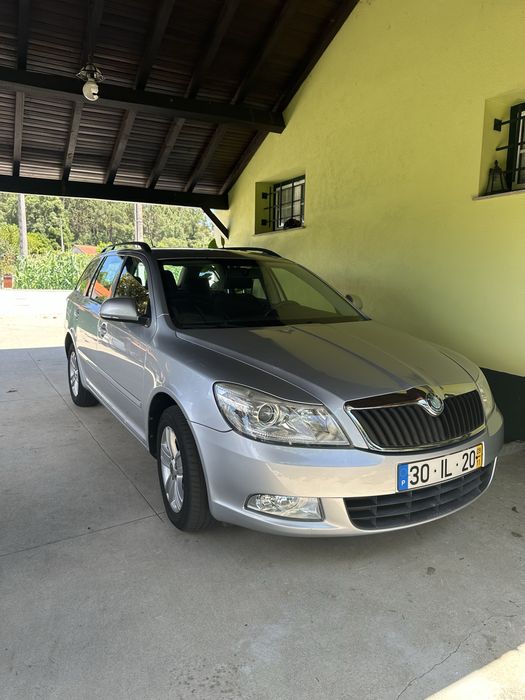 Skoda  Octavia  1.6 TDI 110cv - Nacional