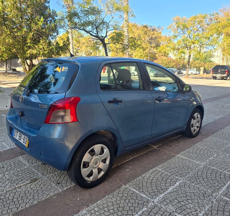 Toyota yaris apenas 137 mil klm — photo 4