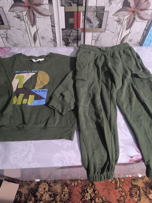 Костюм hm  теплый с начесом на мальчика