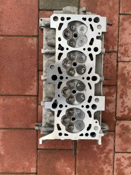 Головка Ауді А4 1,8 бензин турбо