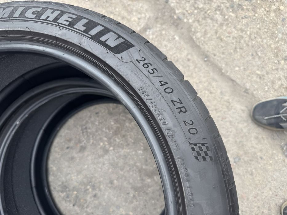 Opony 295/35/20 265/40R20