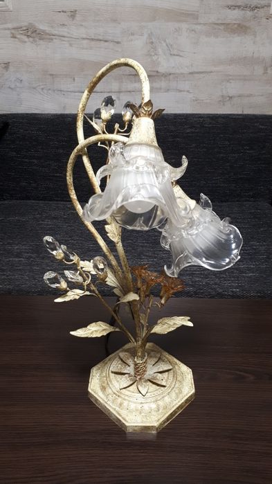 Светильник настольный прикроватный