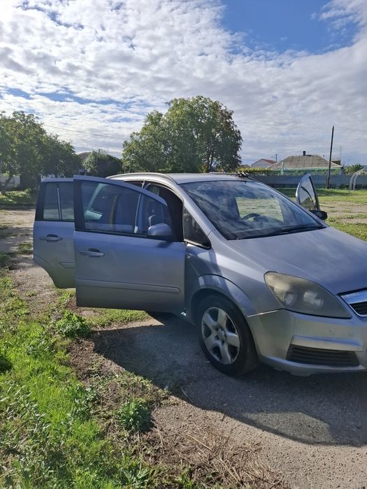 Продам Opel Zafira B