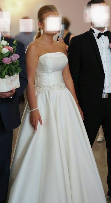 Klasyczna suknia ślubna z kieszeniami S/M