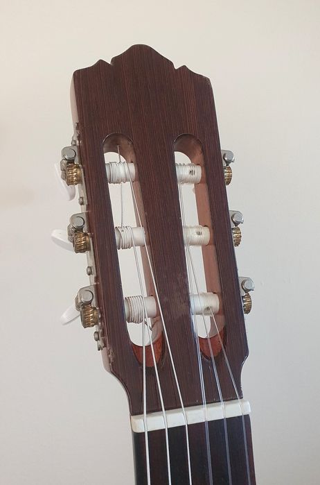 Hiszpańska gitara klasyczna Perez 610 Cedro (z wytwórni Alhambra)