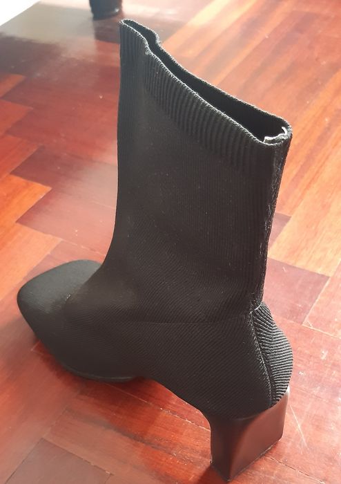 Botas malha preta
