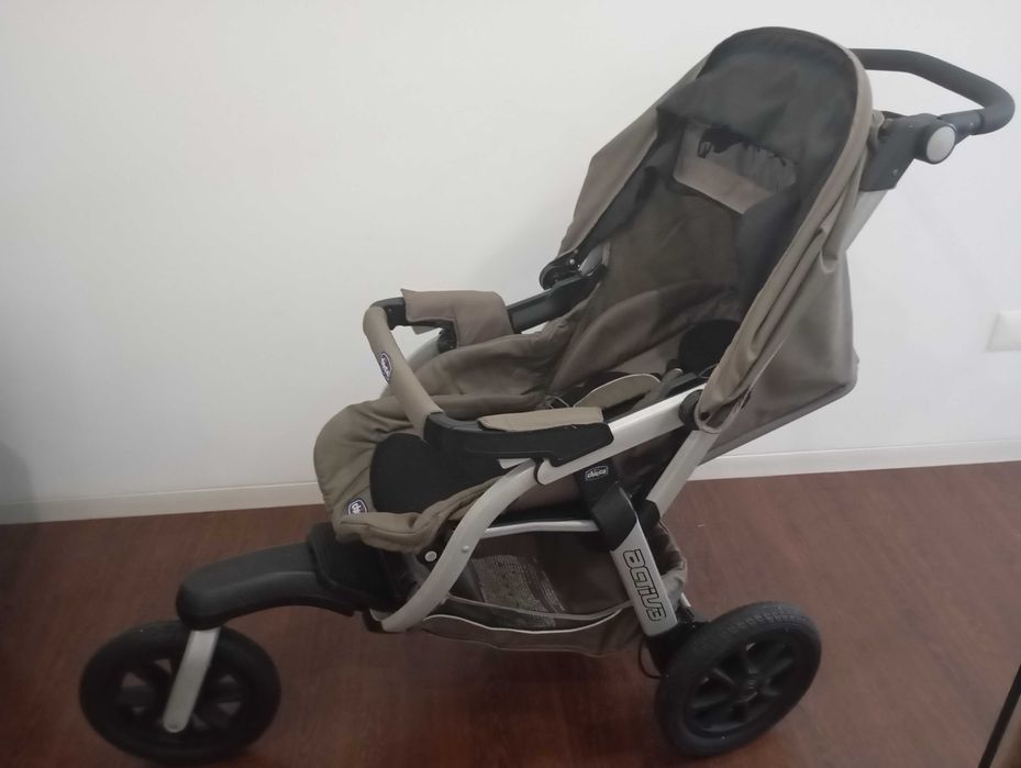 Carrinho trio bebé: ovo,alcofa e passeio