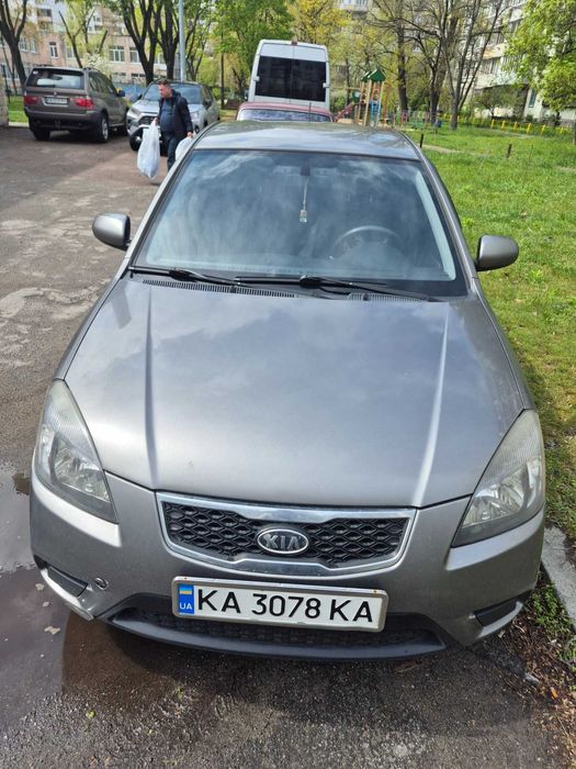 Продам KIA Rio II покоління, 2011 рік — 5300 $