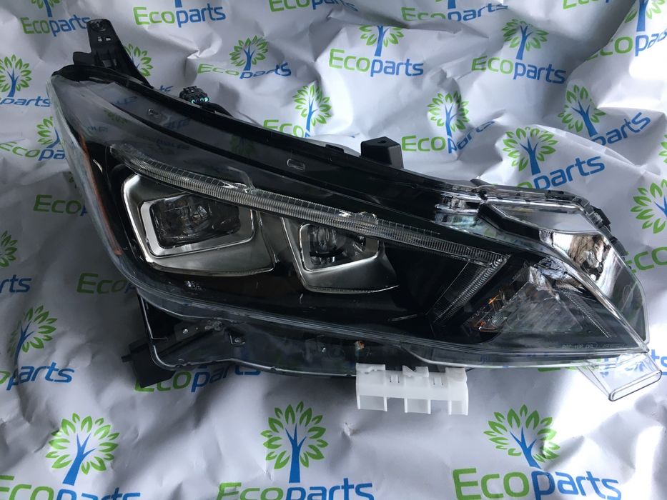 Фари Nissan Leaf ZE1 (USA) галоген та LED