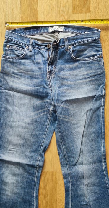 Jeansy Cross w rozmiarze W29L34