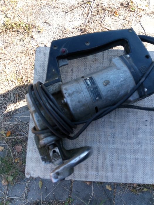 Nozyce elektryczne do blachy