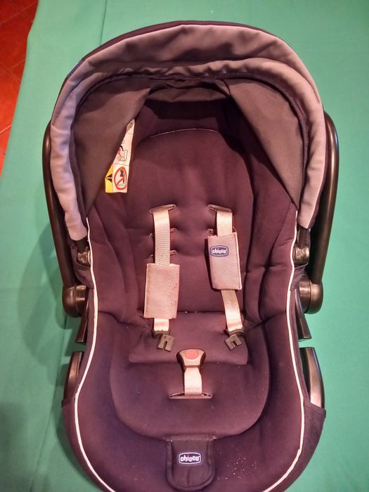 Carrinho bebé e acessórios