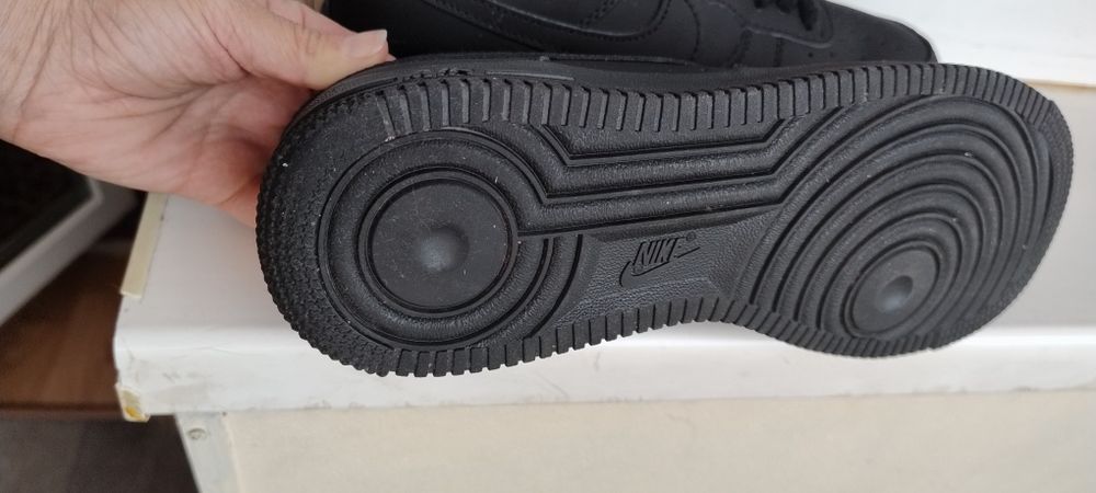 Чоловічі кеди, кросівки 41 розмір чорні