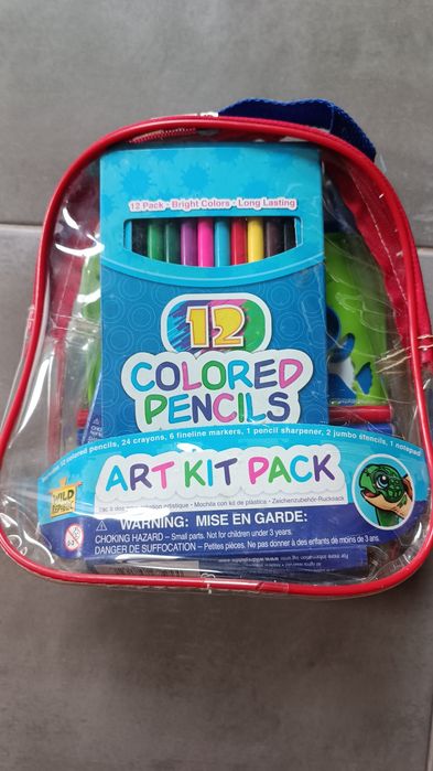 Mochila com material escolar