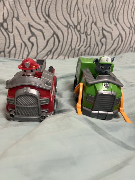 Продам 4 песика щенячого патруля