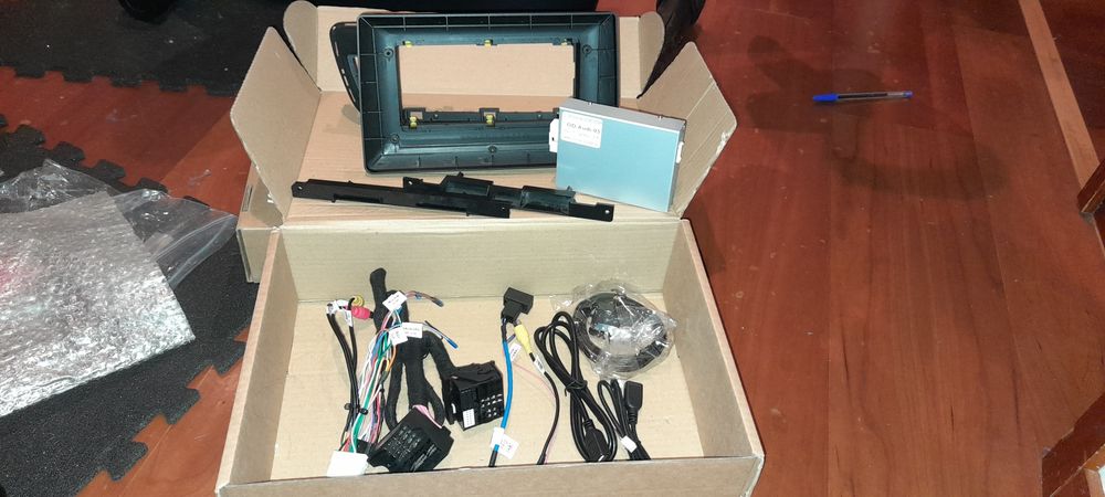 Cabos Audi Q3 Q5 RCA Canbus Fichas Completas Antena GPS usb Moldura...