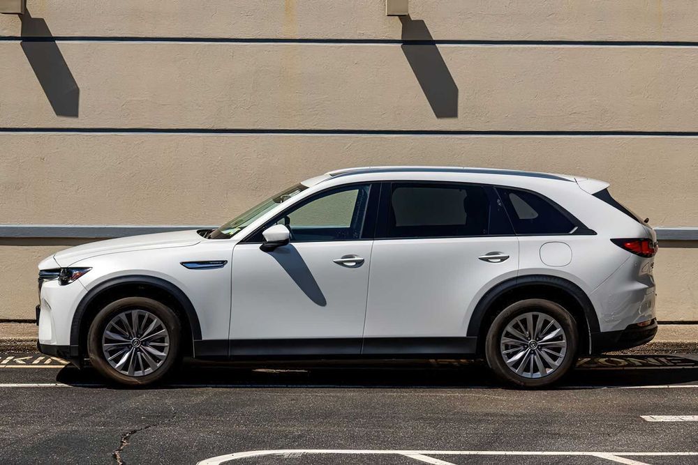 Mazda CX-90 PHEV Preferred Package      2025
