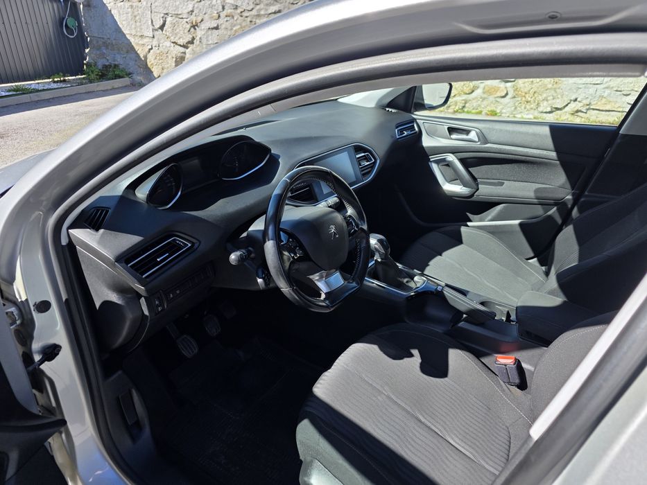 Peugeot 308 1.6HDI 100CV
