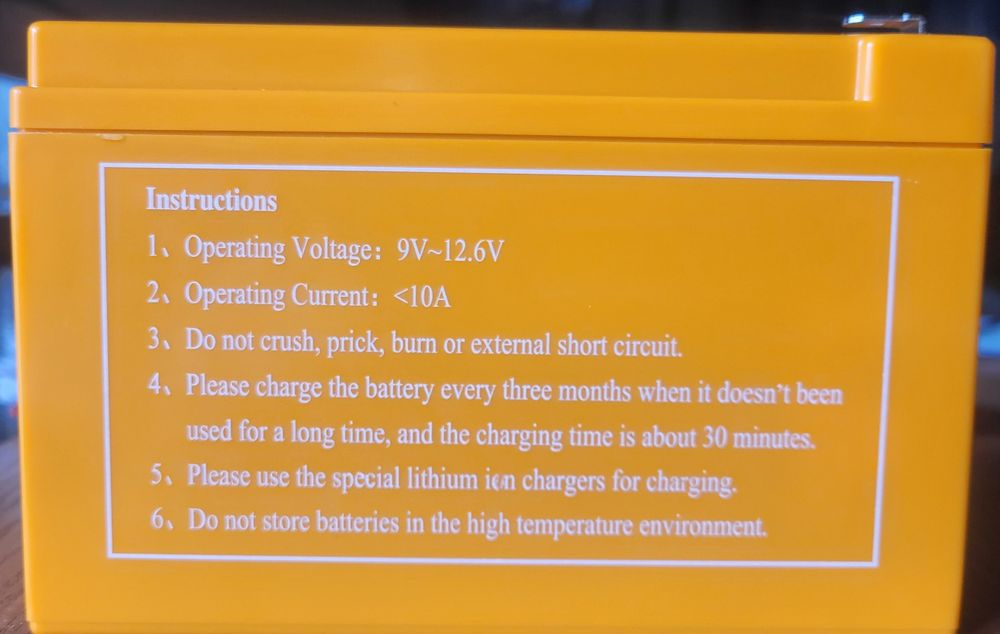 Аккумулятор  Li-on , 12V 8Ah