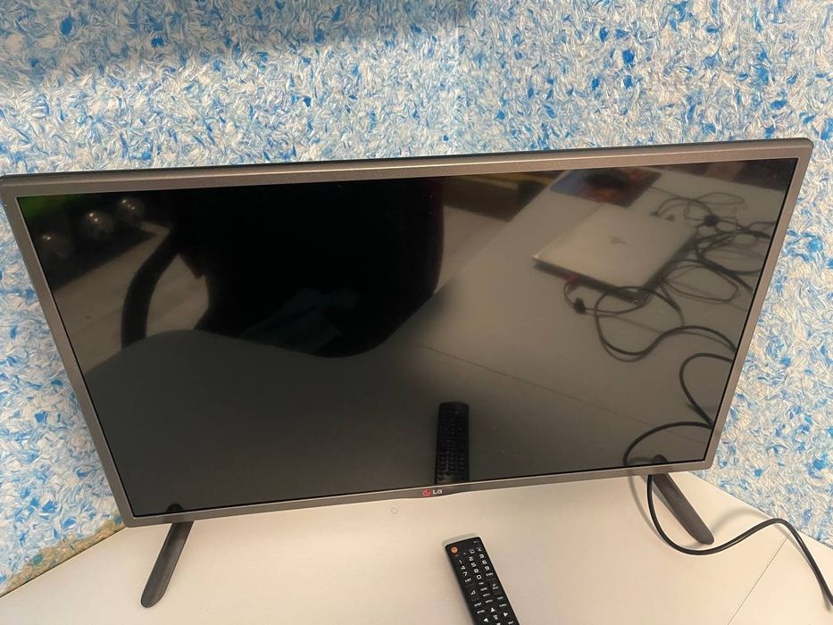 Телевизор LG 32LB561V (32 дюйми, Full HD)