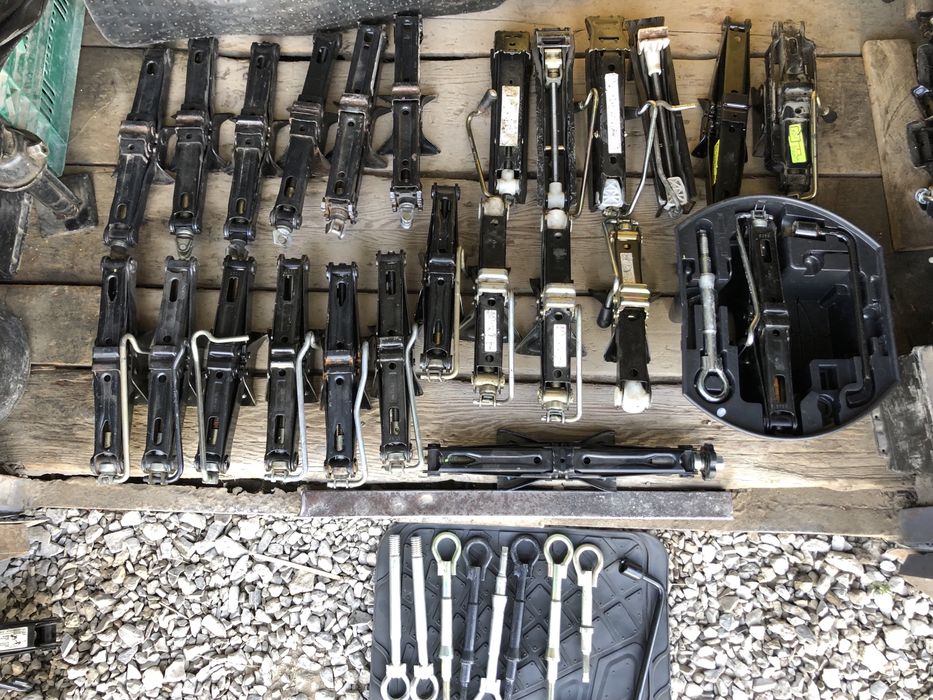 Домкрати оригінал ПЕЖО СІТРОЕН крюки ключі