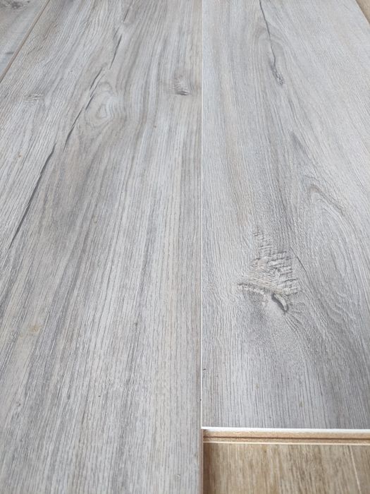 Ламінат Дуб Андорра Skandor 8.0 Breitdiele K4370 RS ANDORRA OAK