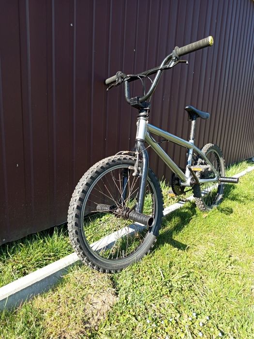Rower BMX srebny