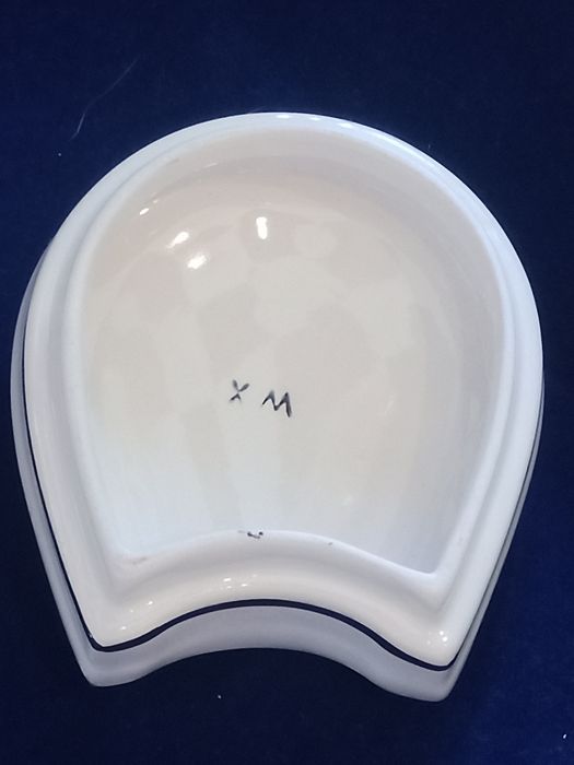 Caixa guarda jóias formato ferradura