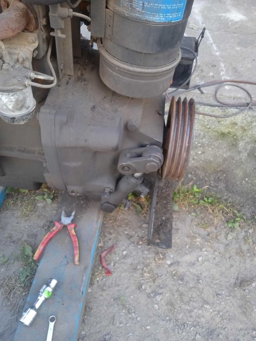 Przystawka do silnika  Ursus 2.  Rębak           812 rób mf-255 Perkin