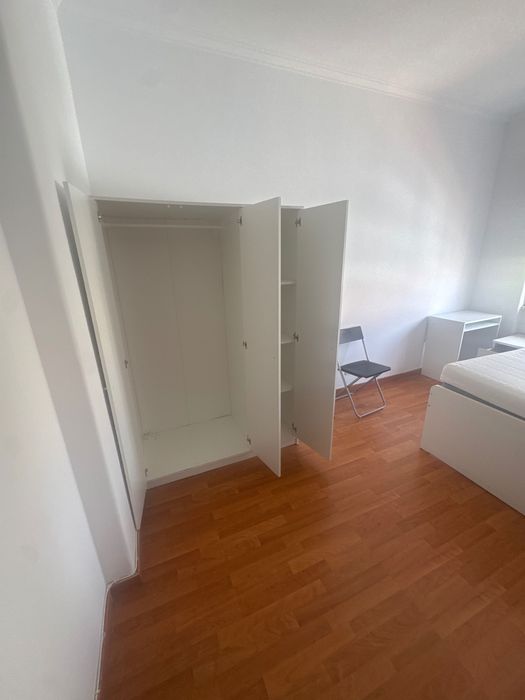 Quartos disponíveis para alugar em Massamá
